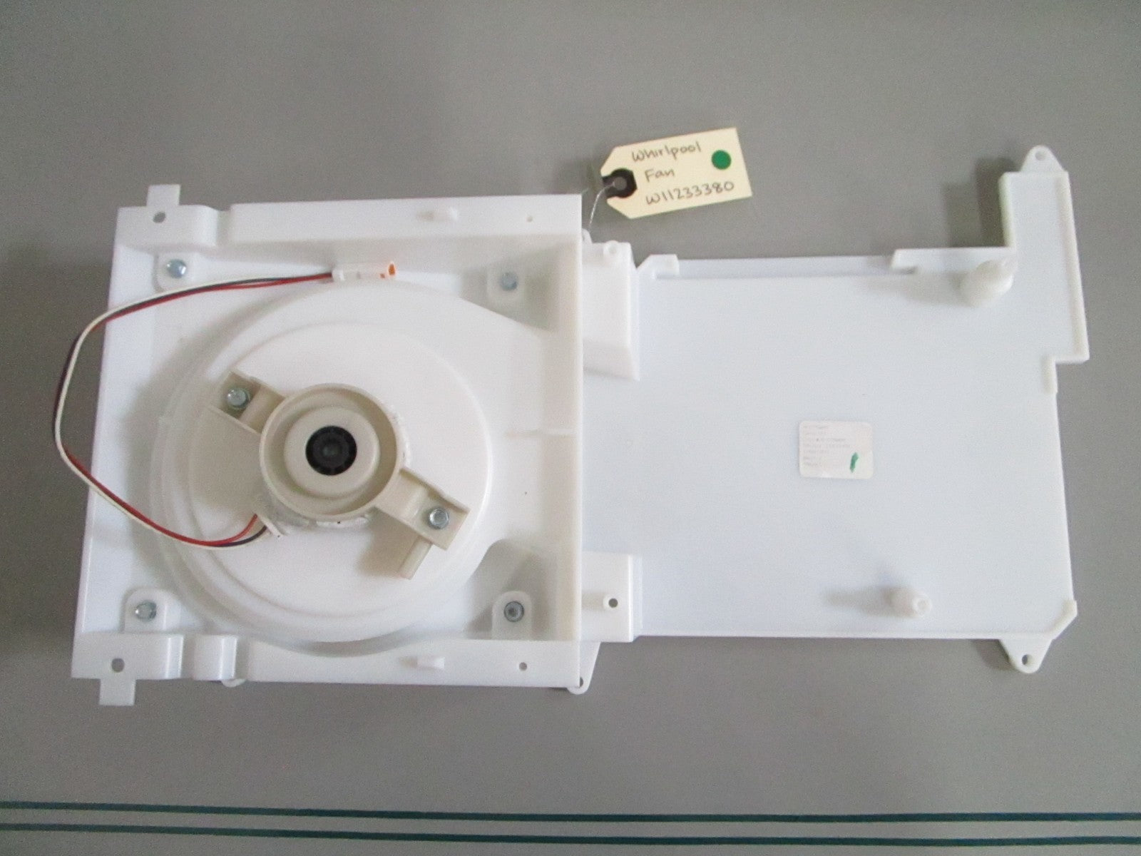Whirlpool W11233380 Refrigerator Fan NOS Genuine Factory Part NEW OEM 0820