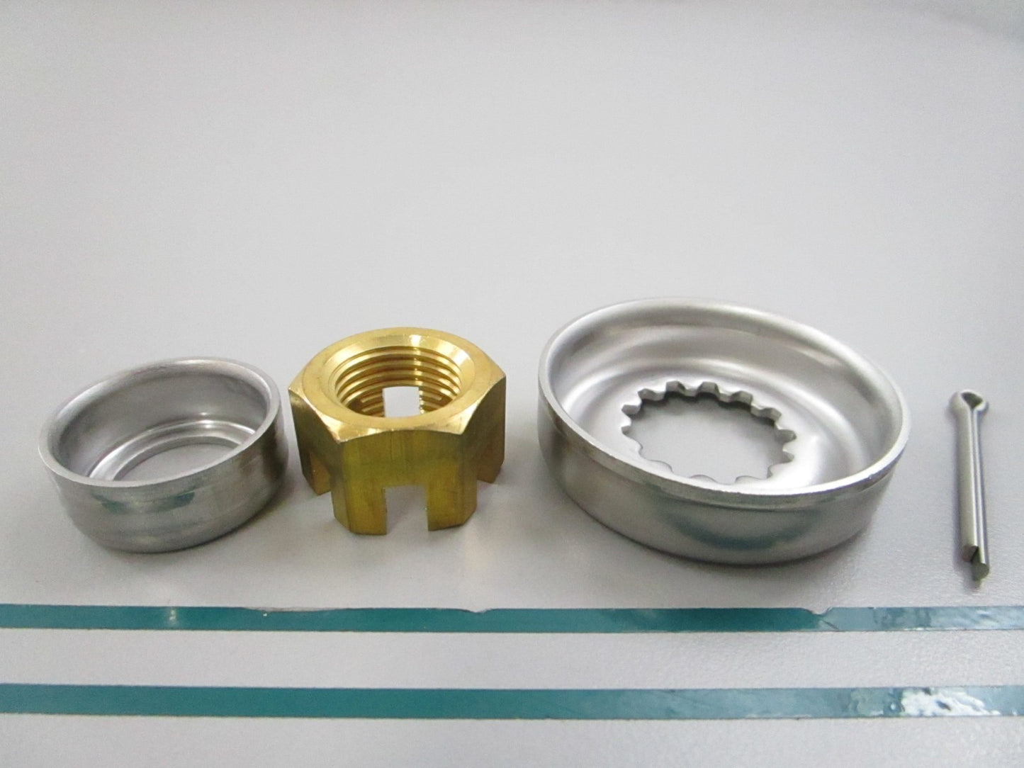 NEW OEM 66T-W4599-00-00 Yamaha Propeller Nut Kit 0810