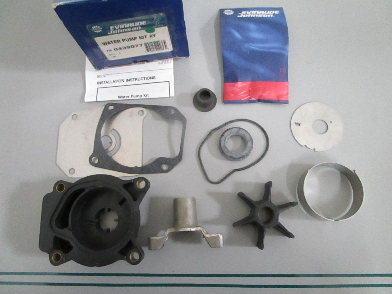 NEW OEM 439077 0439077 OMC Johnson Evinrude Water Pump Kit Assy 0820