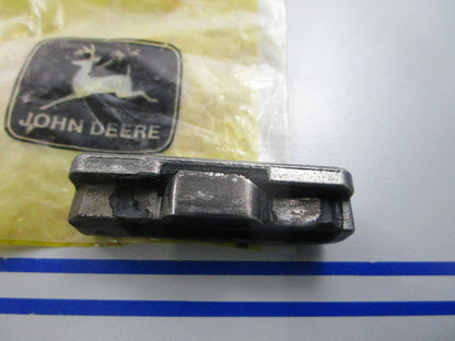 NEW OEM EV23PN John Deere Fastener 0810