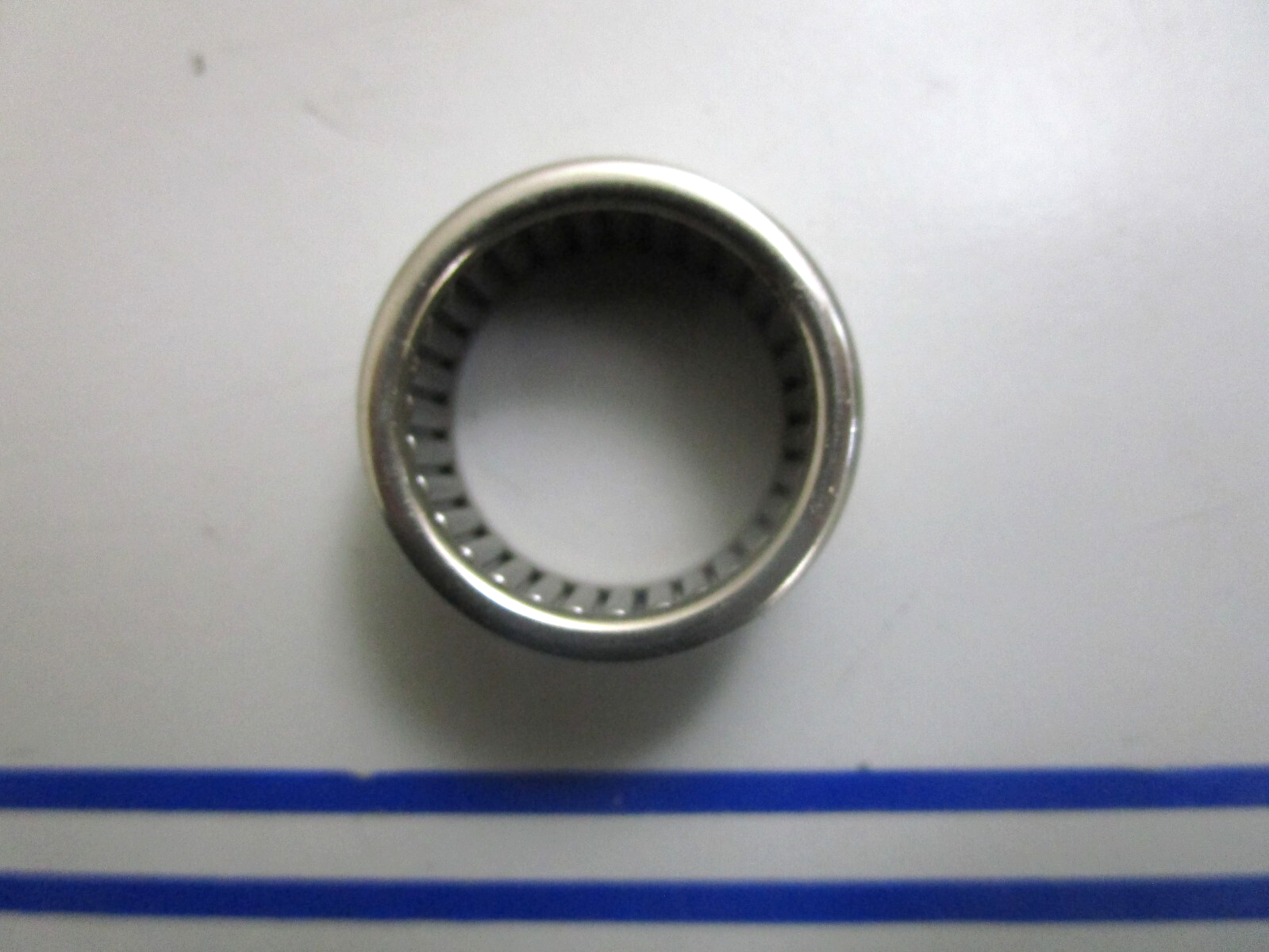 *NEW OEM* 0810 OMC Johnson Evinrude Bearing 386125 0386125