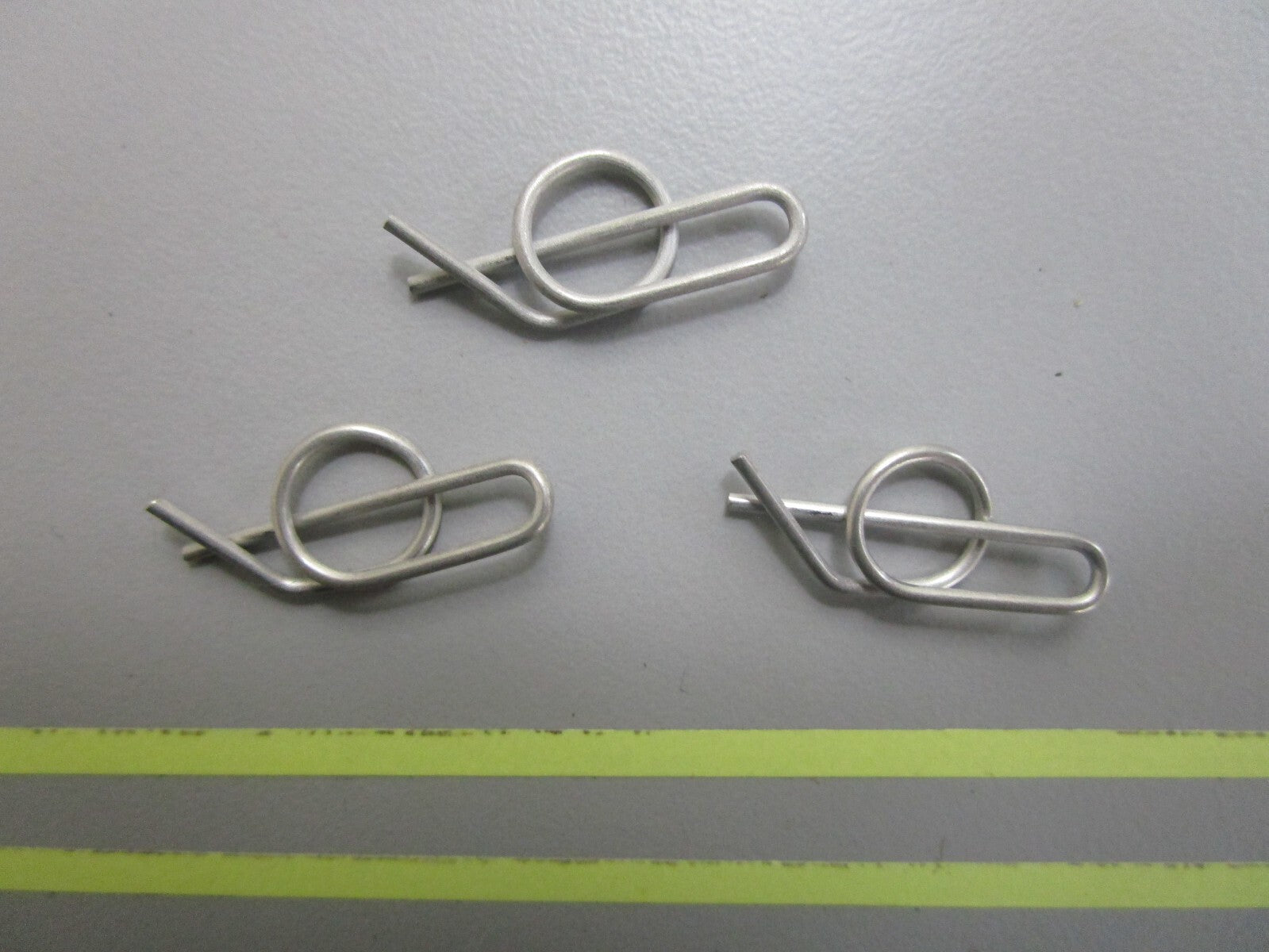 *NEW OEM* (LOT OF 3) 0810 Volvo Penta Clip 333774