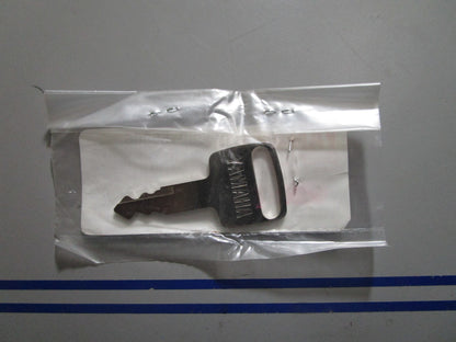 *NEW OEM* 0810 Yamaha 389 Key 90890-55886