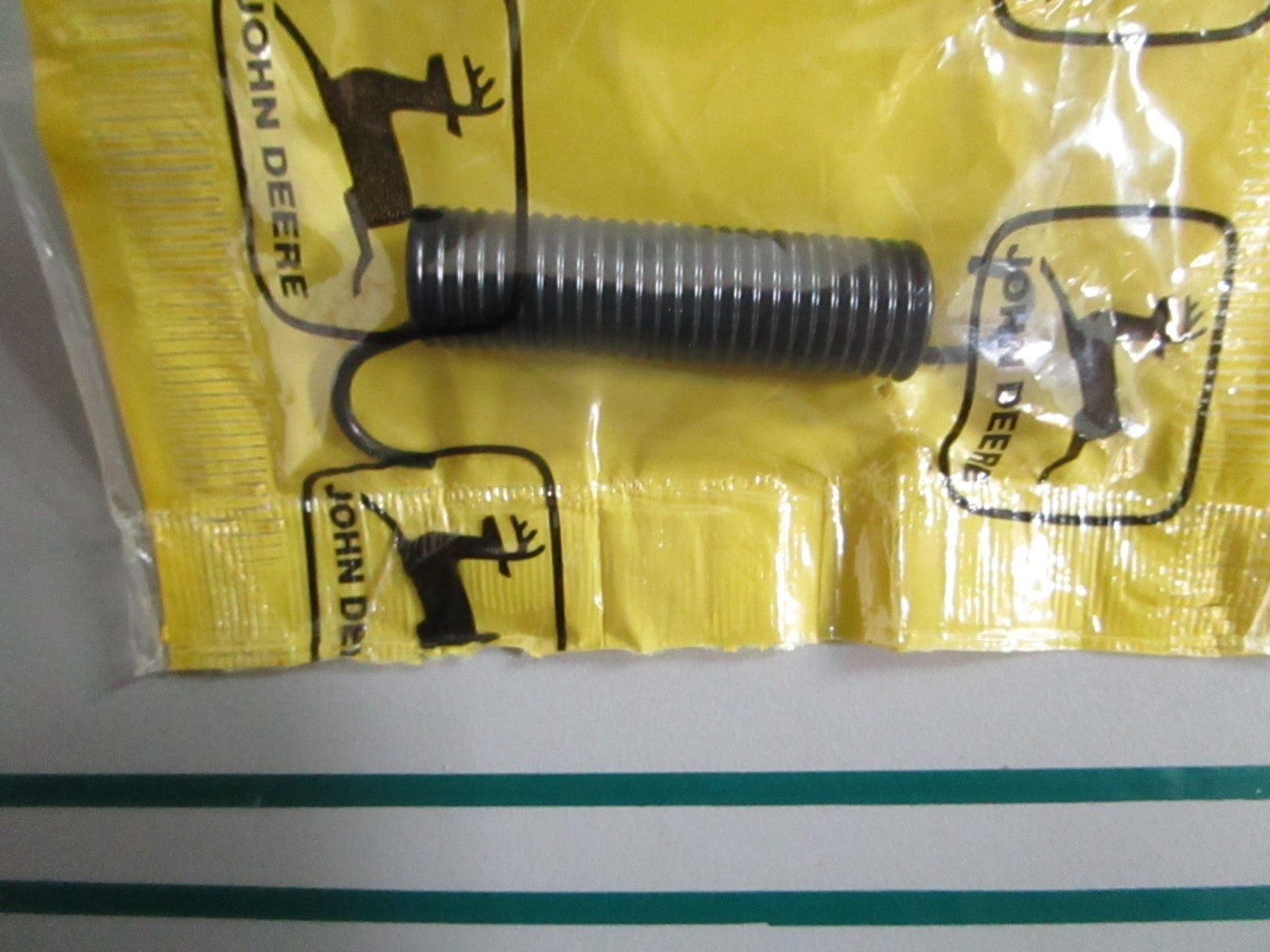 NEW OEM M117195 John Deere Extension Spring 0820
