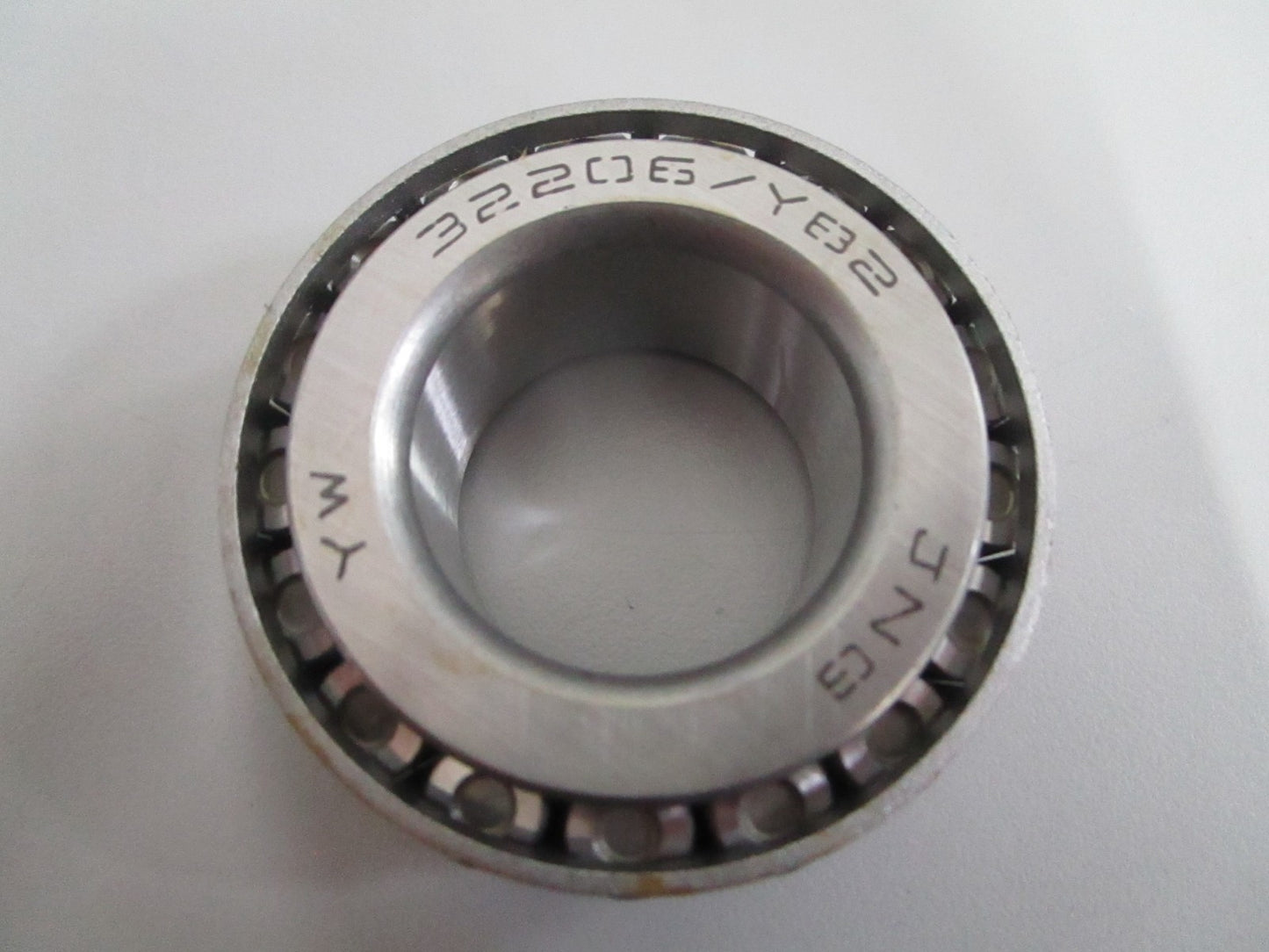 NEW OEM 40210-FJ100 UniCarriers Tapered Roller Bearing 0820