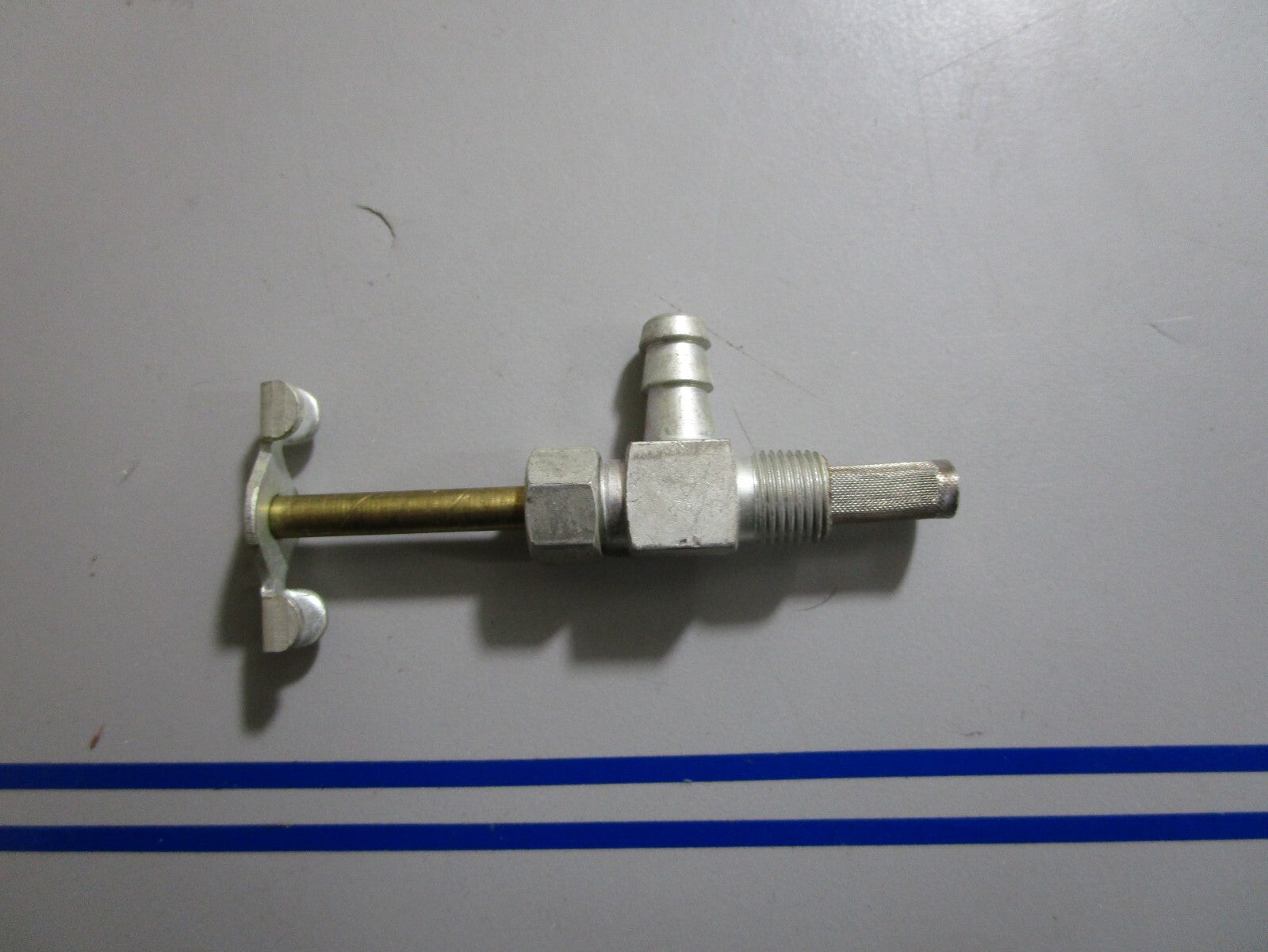 *NEW OEM* 0810 OMC Johnson Evinrude Shut-Off Valve 383688 0383688