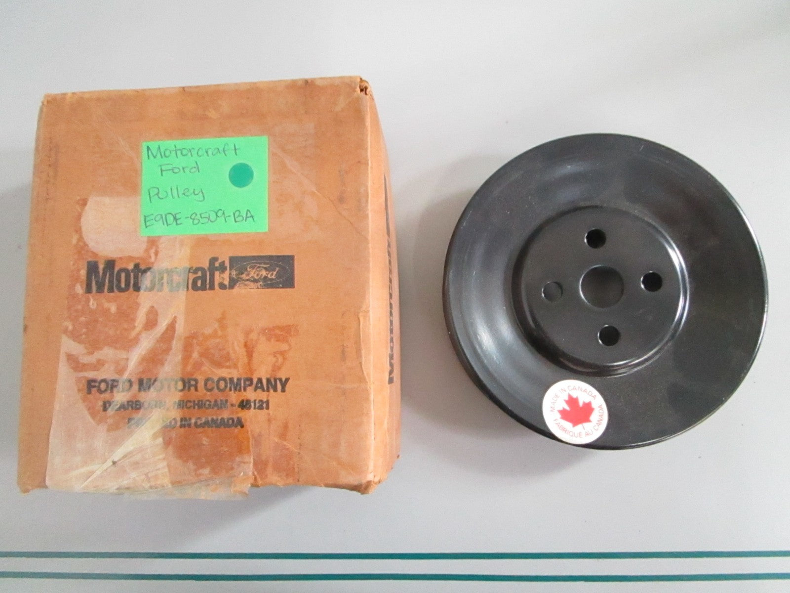 NEW OEM E9DE-8509-BA Motorcraft Ford Pulley 0820
