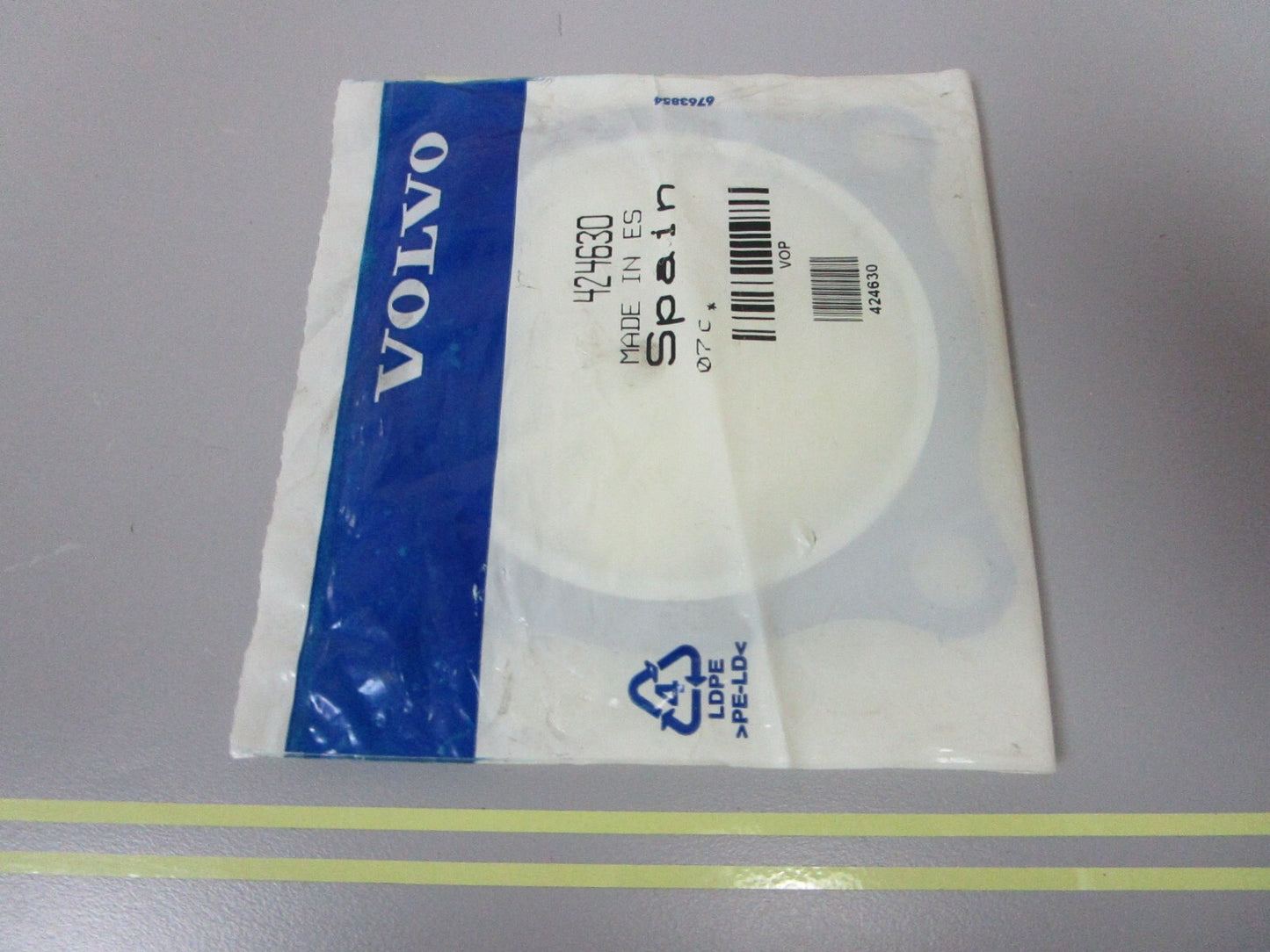 *NEW OEM* 0810 Volvo Penta Gasket 424630