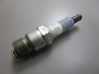 *NEW* 0810 AC Delco Spark Plug MR43T