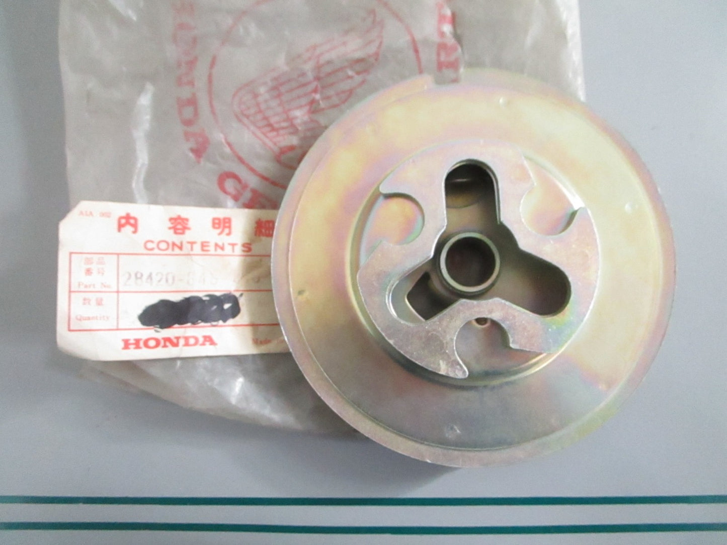 NEW OEM 28420-848-810 Honda Recoil Starter Pulley 0820