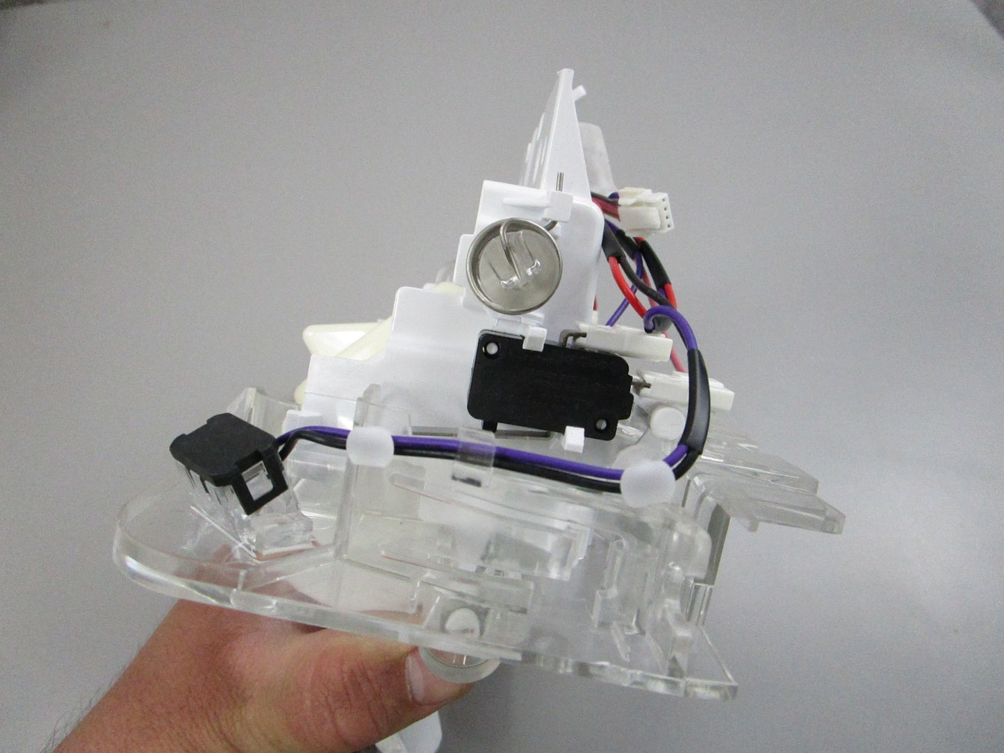 NEW OEM W11423784 Whirlpool Ice Door 0810