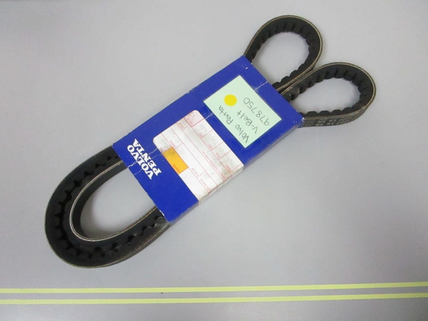 *NEW OEM* 0720 Volvo Penta V-Belt 978750