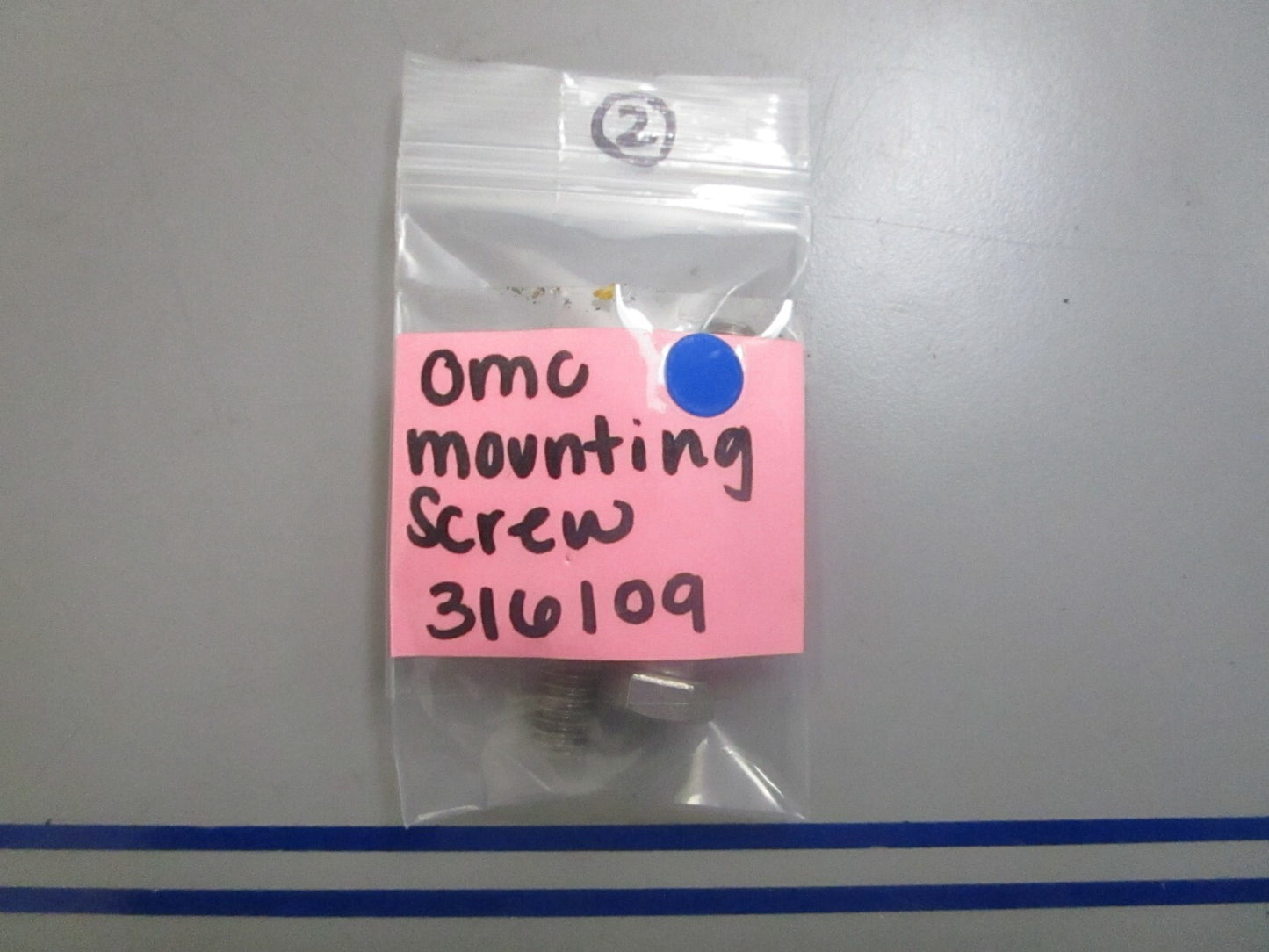 *NEW OEM* 0810 OMC Johnson Evinrude Mounting Screw 316109 0316109