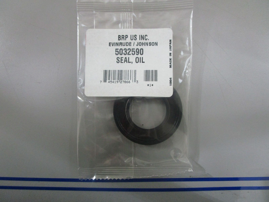 *NEW OEM* 0770 OMC Johnson Evinrude Oil Seal 5032590 05032590