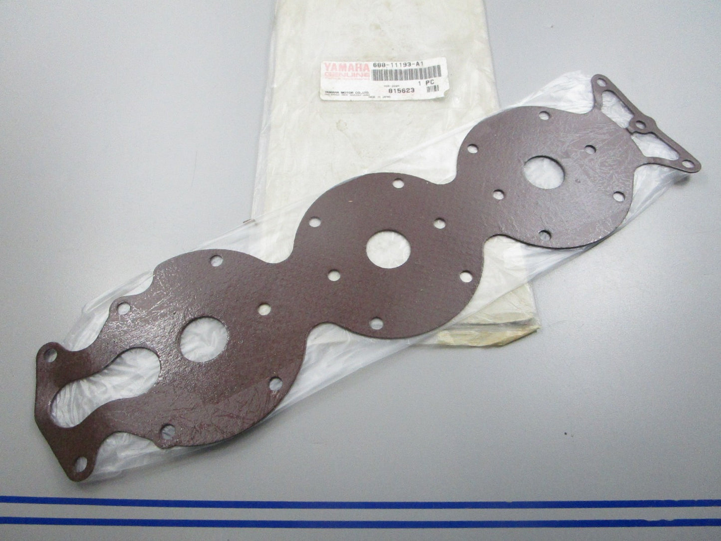 NEW OEM 688-11193-A1-00 Yamaha Head Cover Gasket 0810