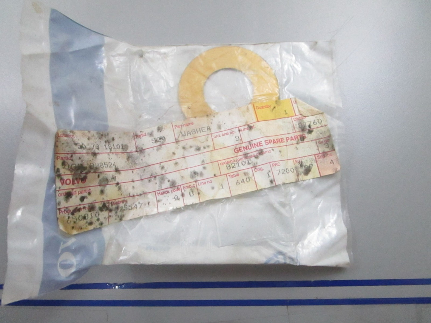 *NEW OEM* 0810 Volvo Penta Washer 838524