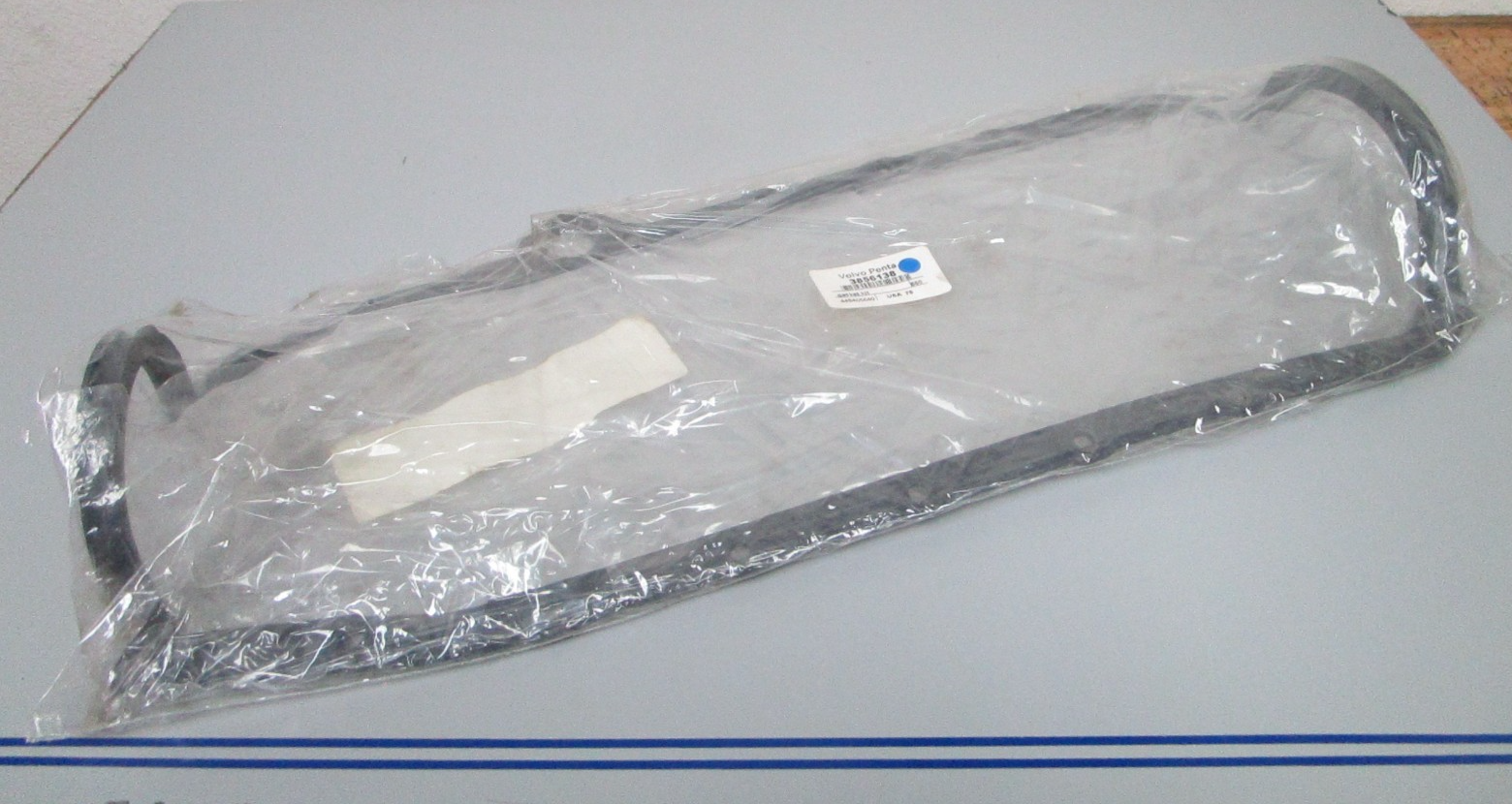 *NEW OEM* 0720 Volvo Penta Gasket 3856138