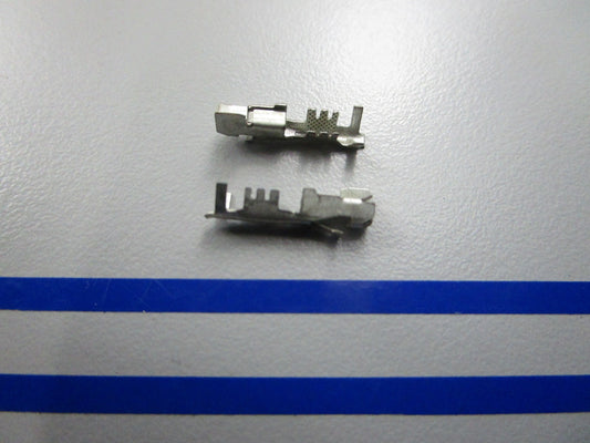 *NEW OEM* (LOT OF 2) 0810 OMC Johnson Evinrude Socket Terminal 3010125 03010125