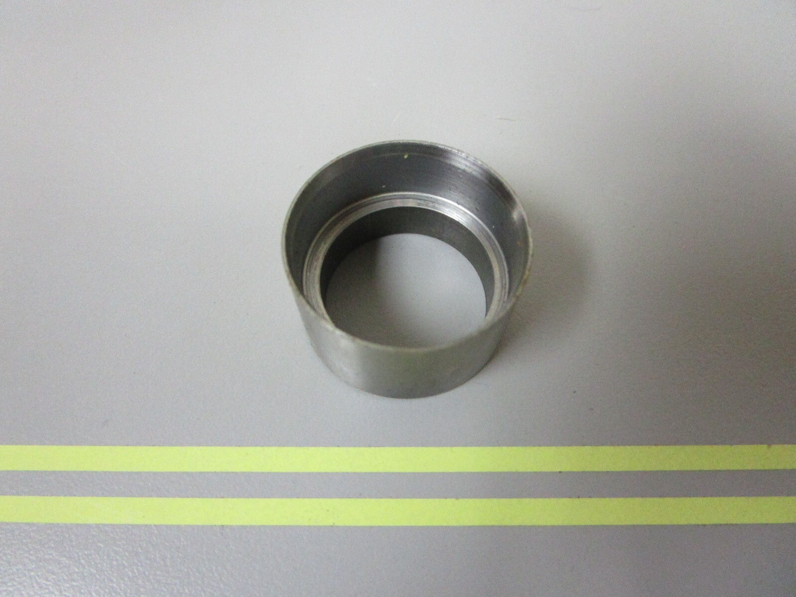 *NEW OEM* 0810 Volvo Penta Guide Ring 897762