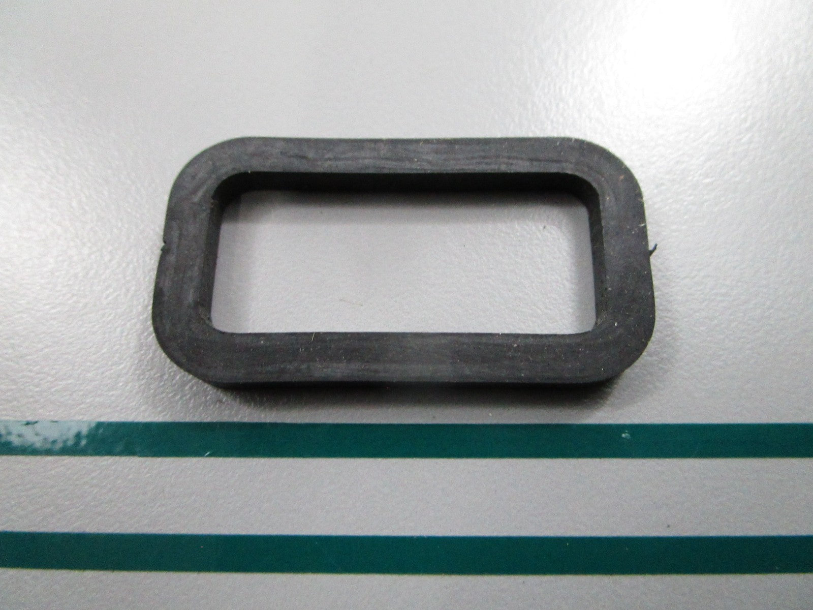 NEW OEM 312192 0312192 OMC Johnson Evinrude Gasket 0810