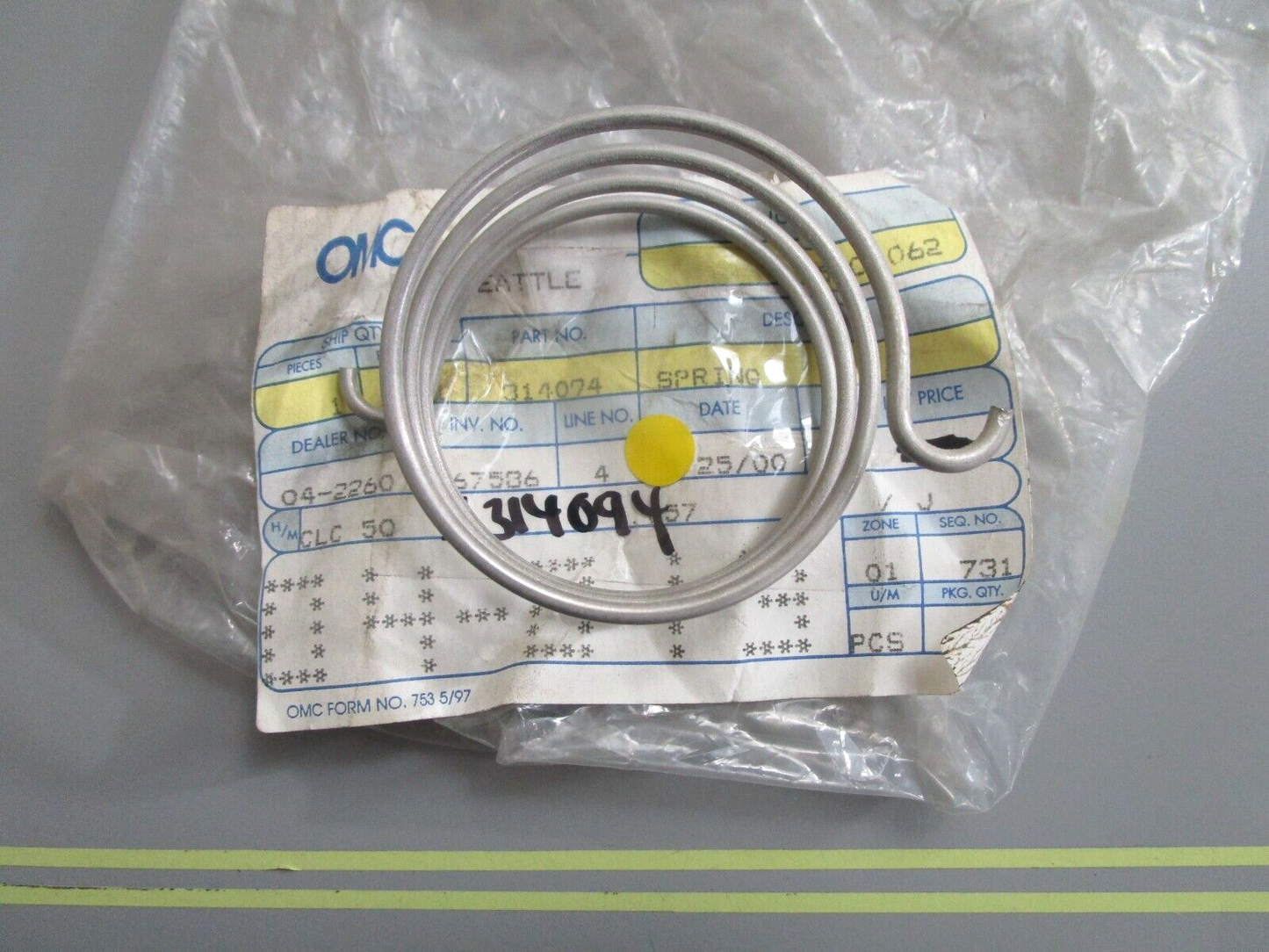*NEW OEM* 0810 OMC Johnson Evinrude Spring 314074 0314074