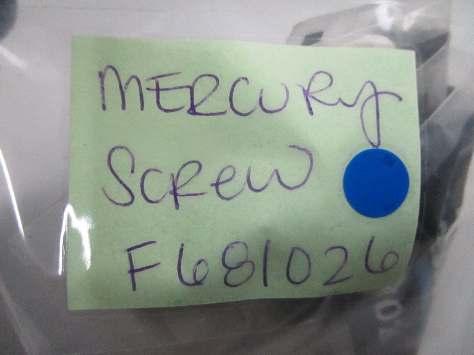 *NEW OEM* 0840 Mercury Quicksilver Screw F681026