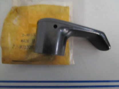 NEW OEM M61002 John Deere Handle 0820