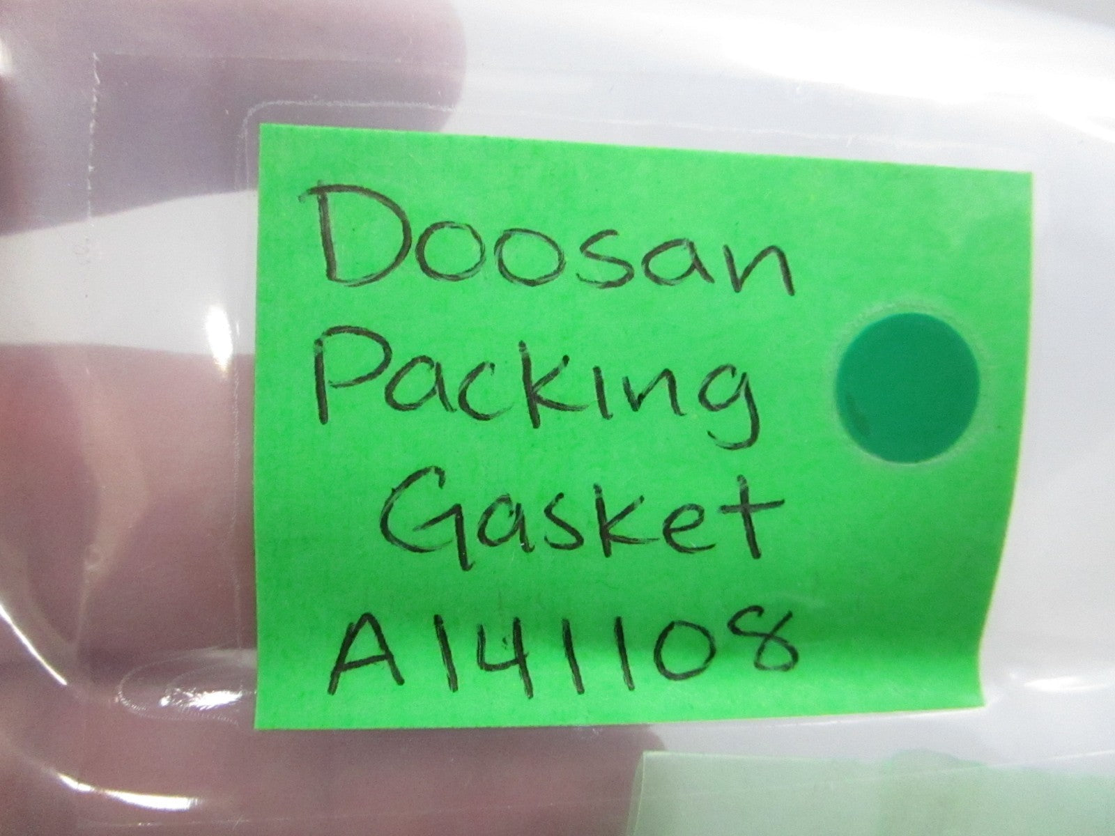 NEW OEM (LOT OF 2) A141108 Doosan Packing Gasket 0810