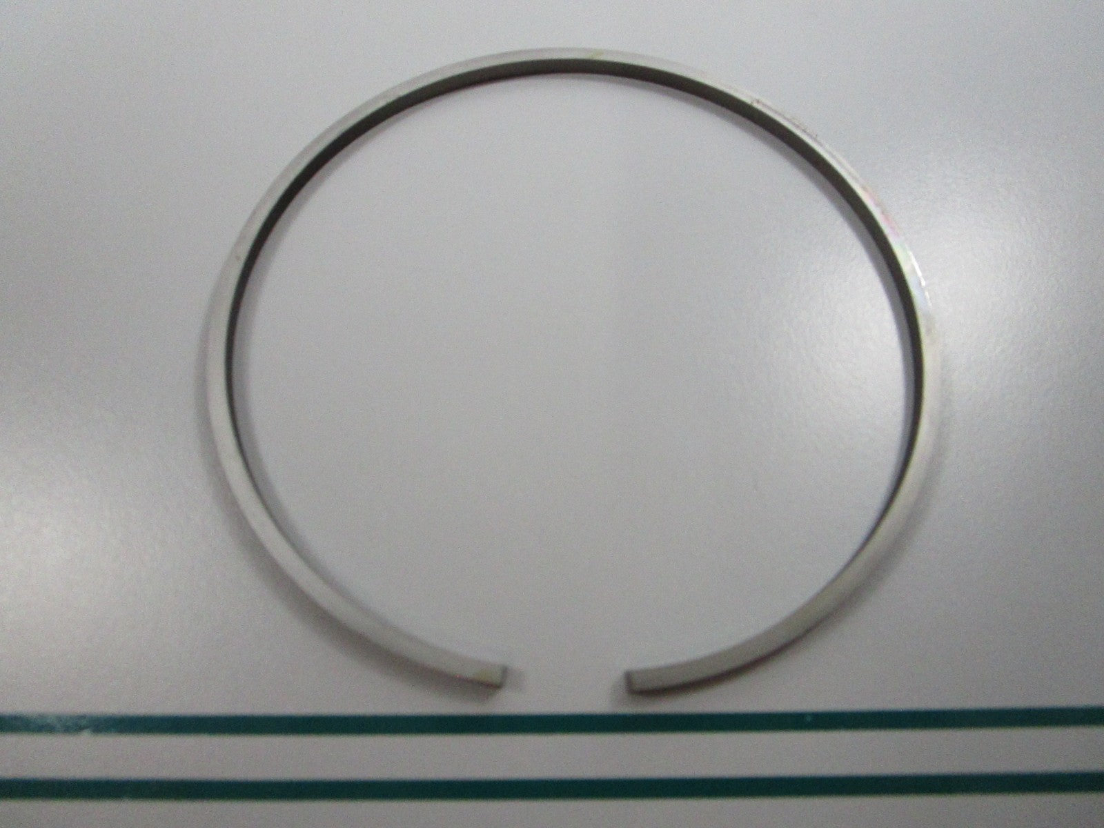 NEW OEM 326749 0326749 OMC Johnson Evinrude Ring 0810