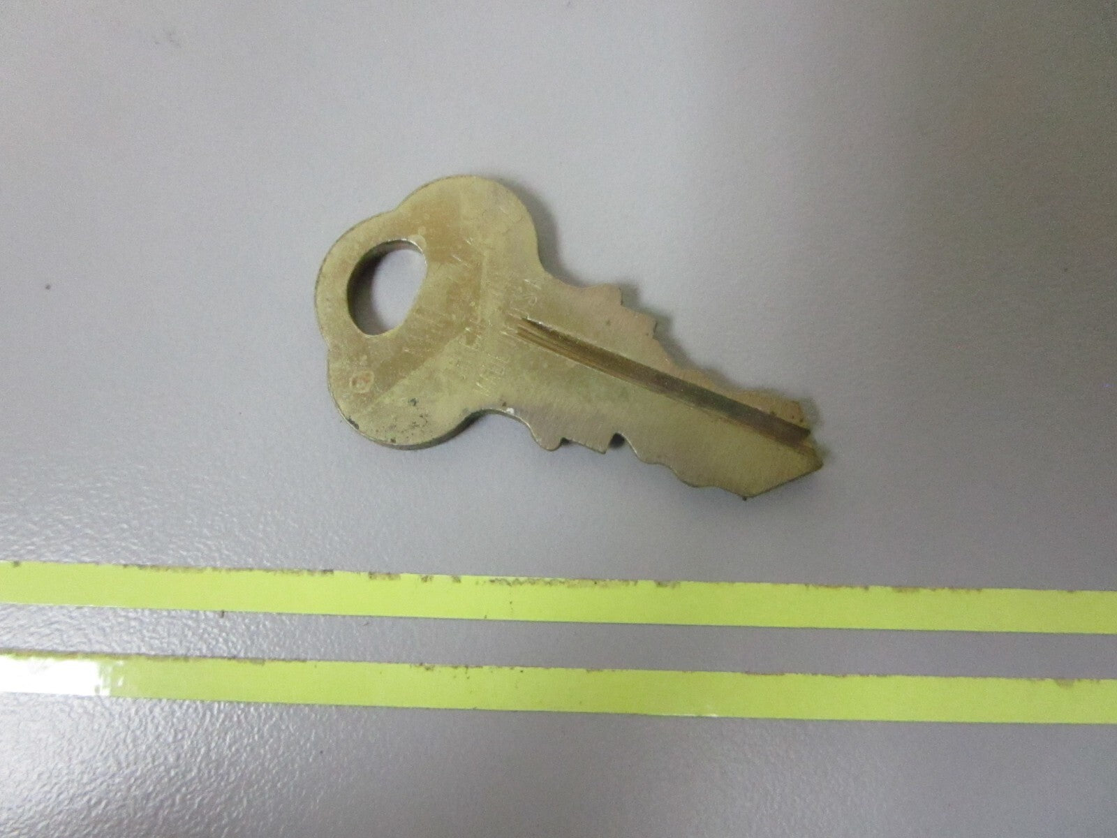 *NEW OEM* 0810 OMC Johnson Evinrude Ignition Key KF55 501570 0501570