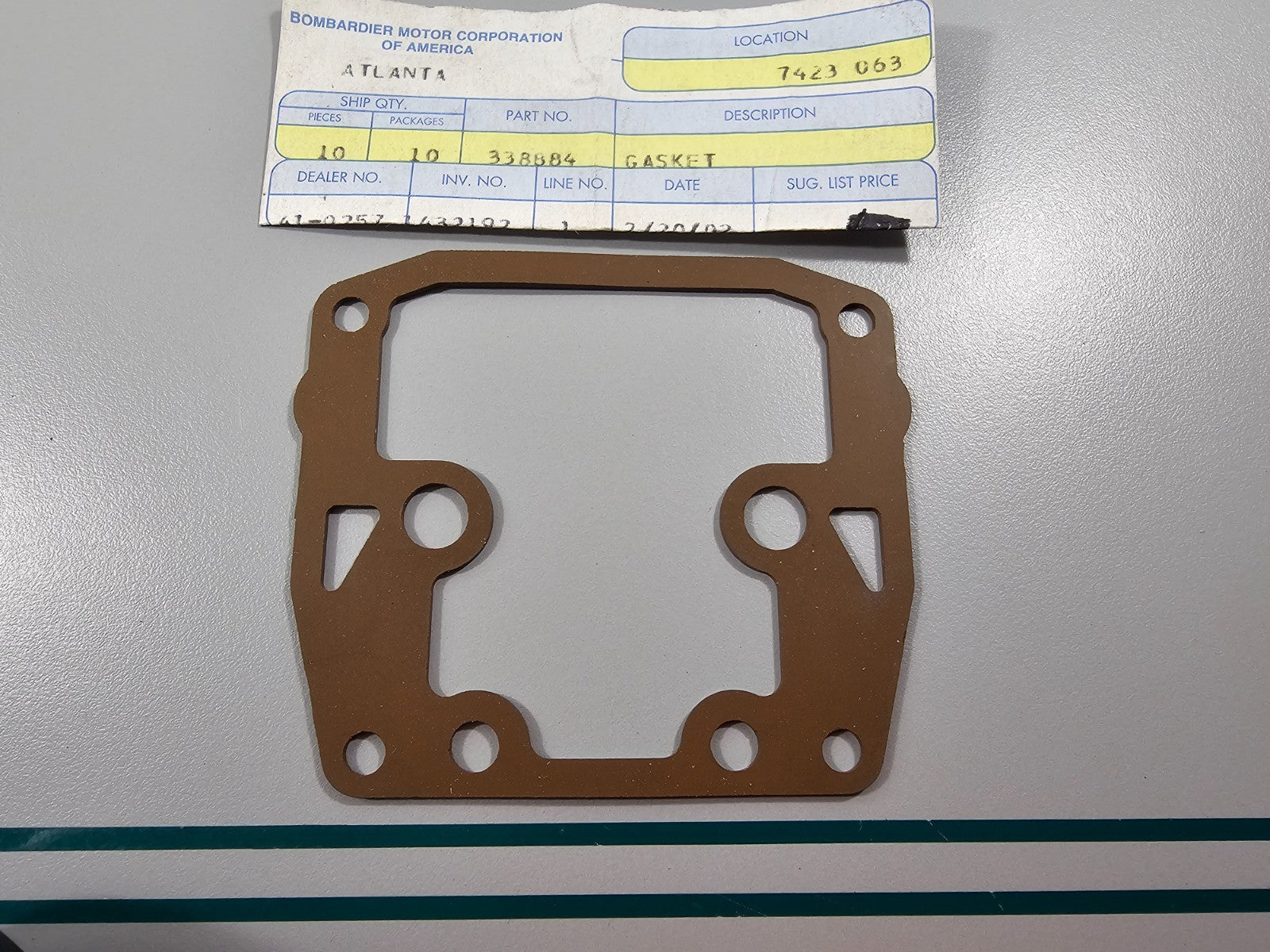 NEW OEM 338884 0338884 OMC Johnson Evinrude Gasket 0810