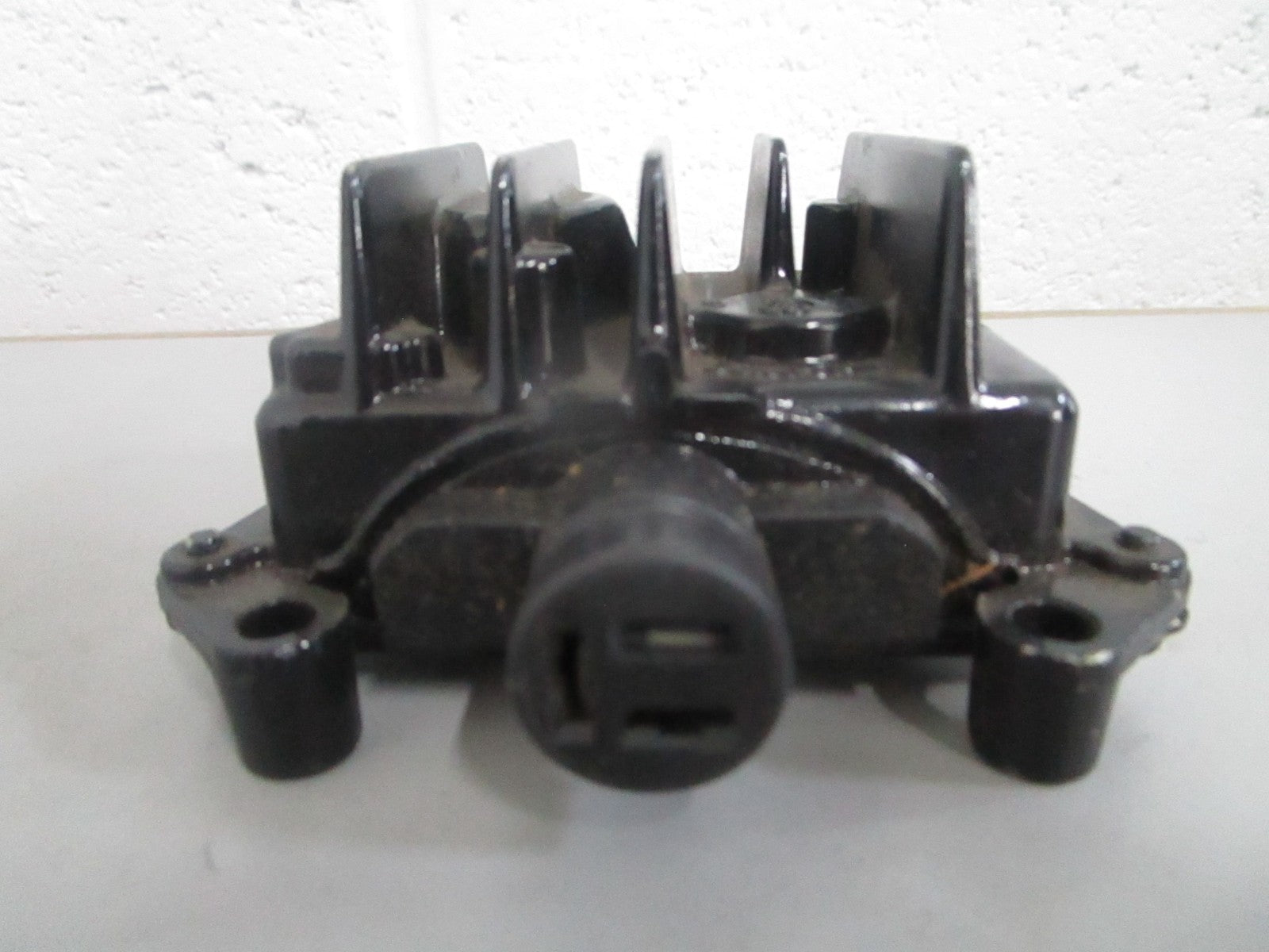 NEW OEM 1116377B Mercury Delco Remy Voltage Regulator 0820
