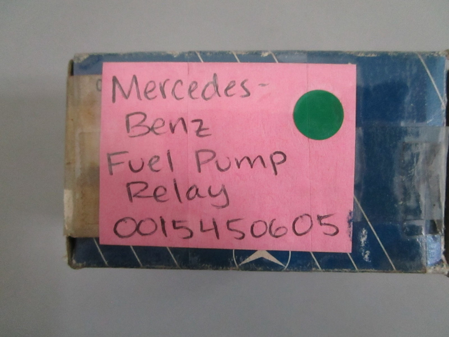 NEW OEM 0015450605 Mercedes-Benz Fuel Pump Relay 0820