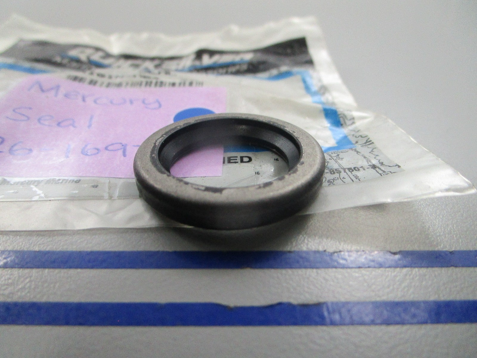 NEW OEM 26-16977 Mercury Quicksilver Seal 0810