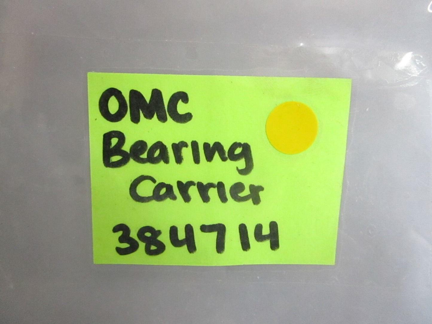 *NEW OEM* 0820 OMC Johnson Evinrude Bearing Carrier 384714 0384714 384711