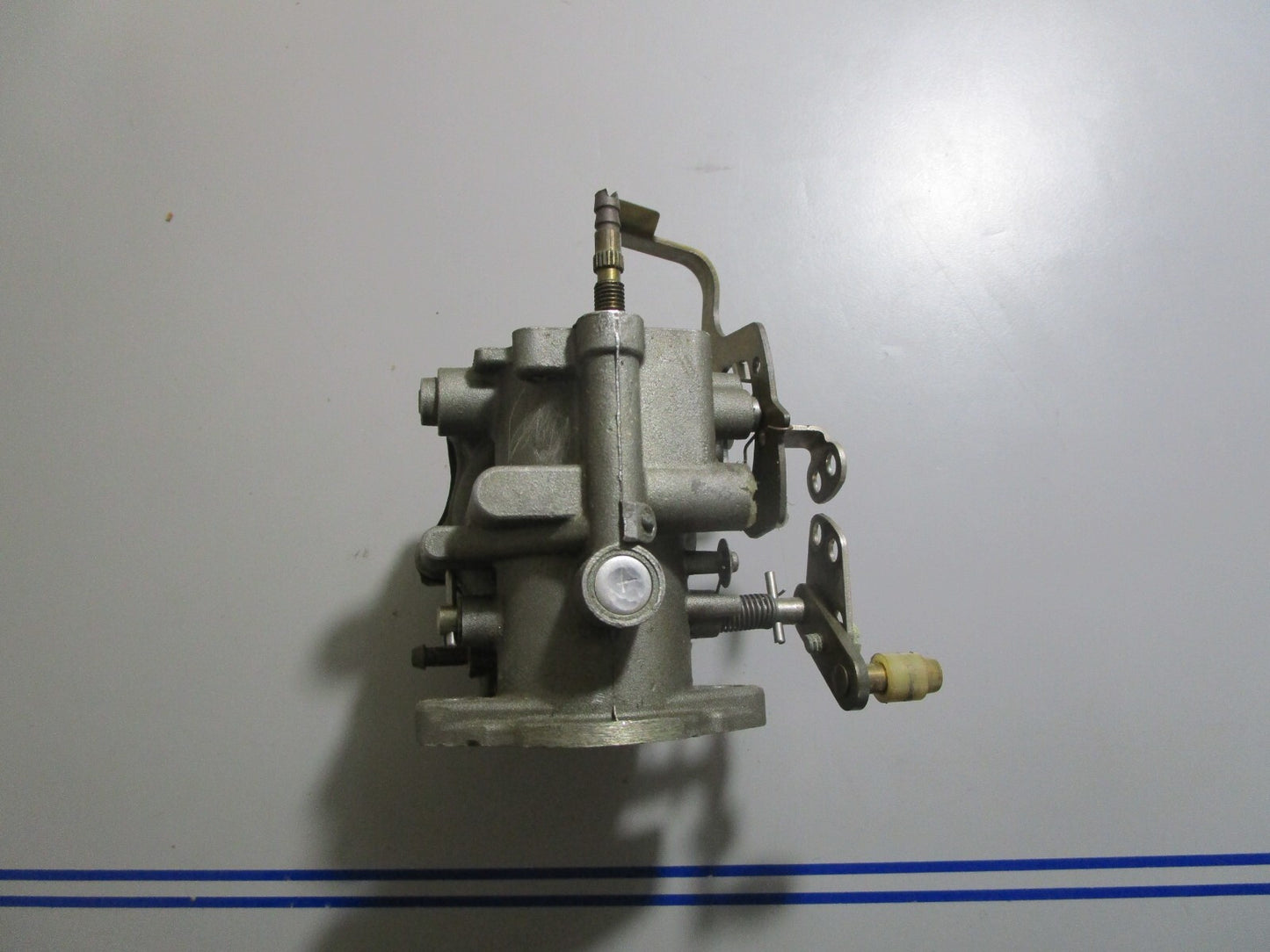 *NEW OEM* 0810 OMC Johnson Evinrude Middle Carburetor 383625 0383625