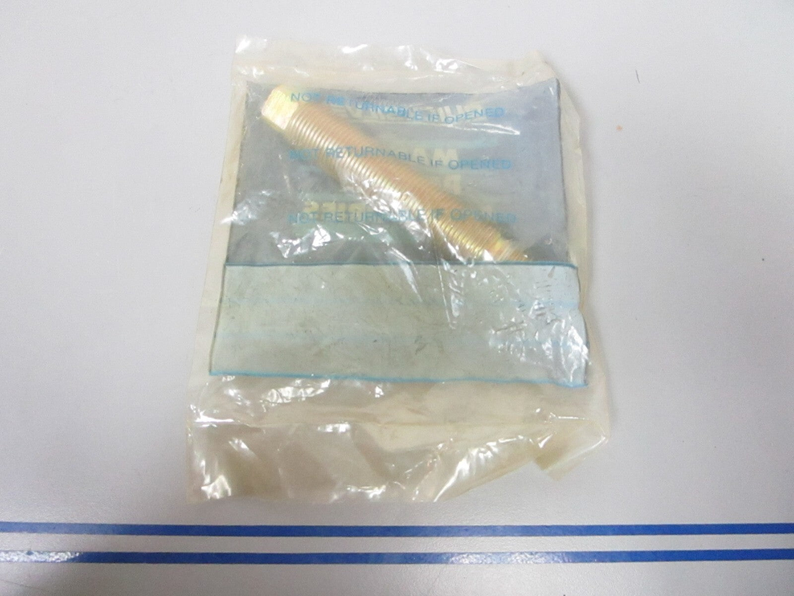 *NEW OEM* 0810 Mercury Quicksilver Stud 16-41012