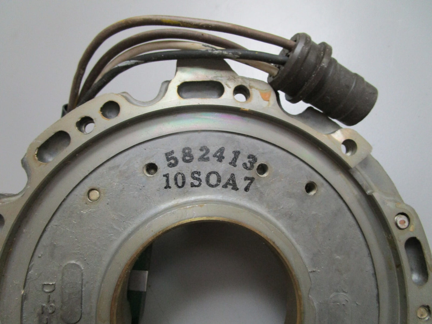 *NEW OEM* 0820 OMC Johnson Evinrude Charge Coil & Plate Assy 582413 0582413