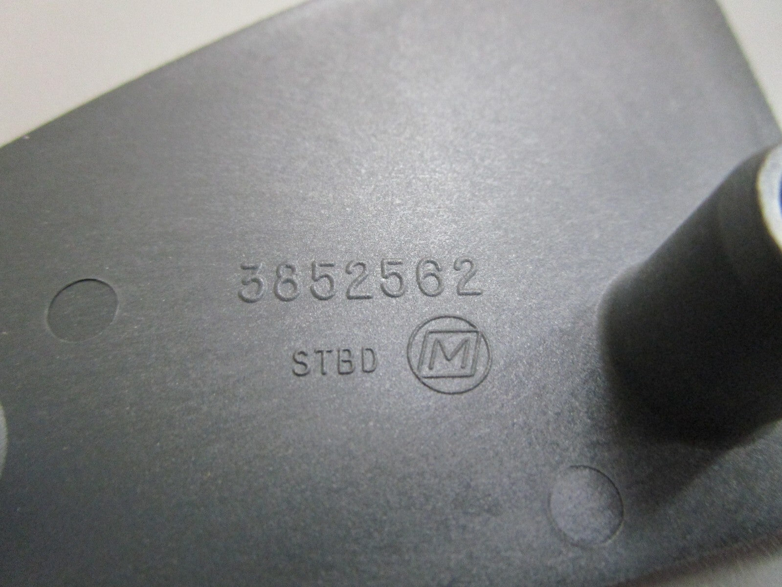 *NEW OEM* 0810 OMC Johnson Evinrude Thrust Plate 911838 0911838