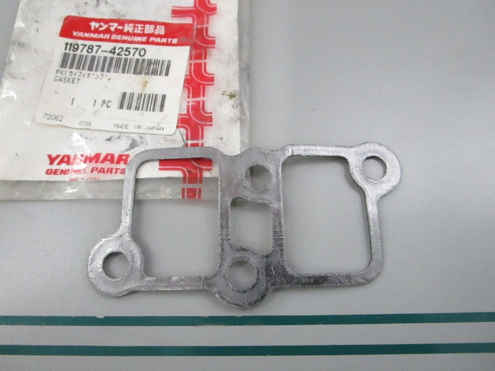 NEW OEM 119787-42570 Yanmar Gasket 0810