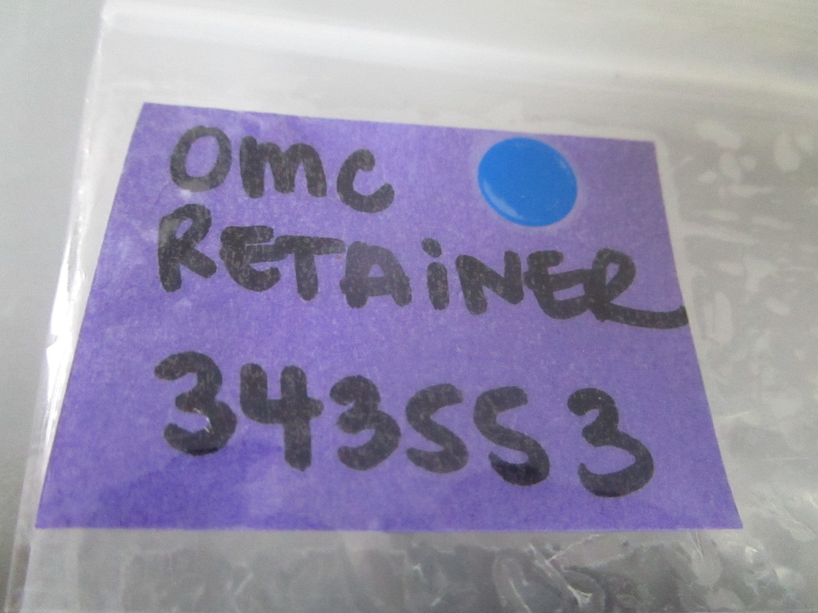 *NEW OEM* 0720 OMC Johnson Evinrude Retainer 343553 0343553