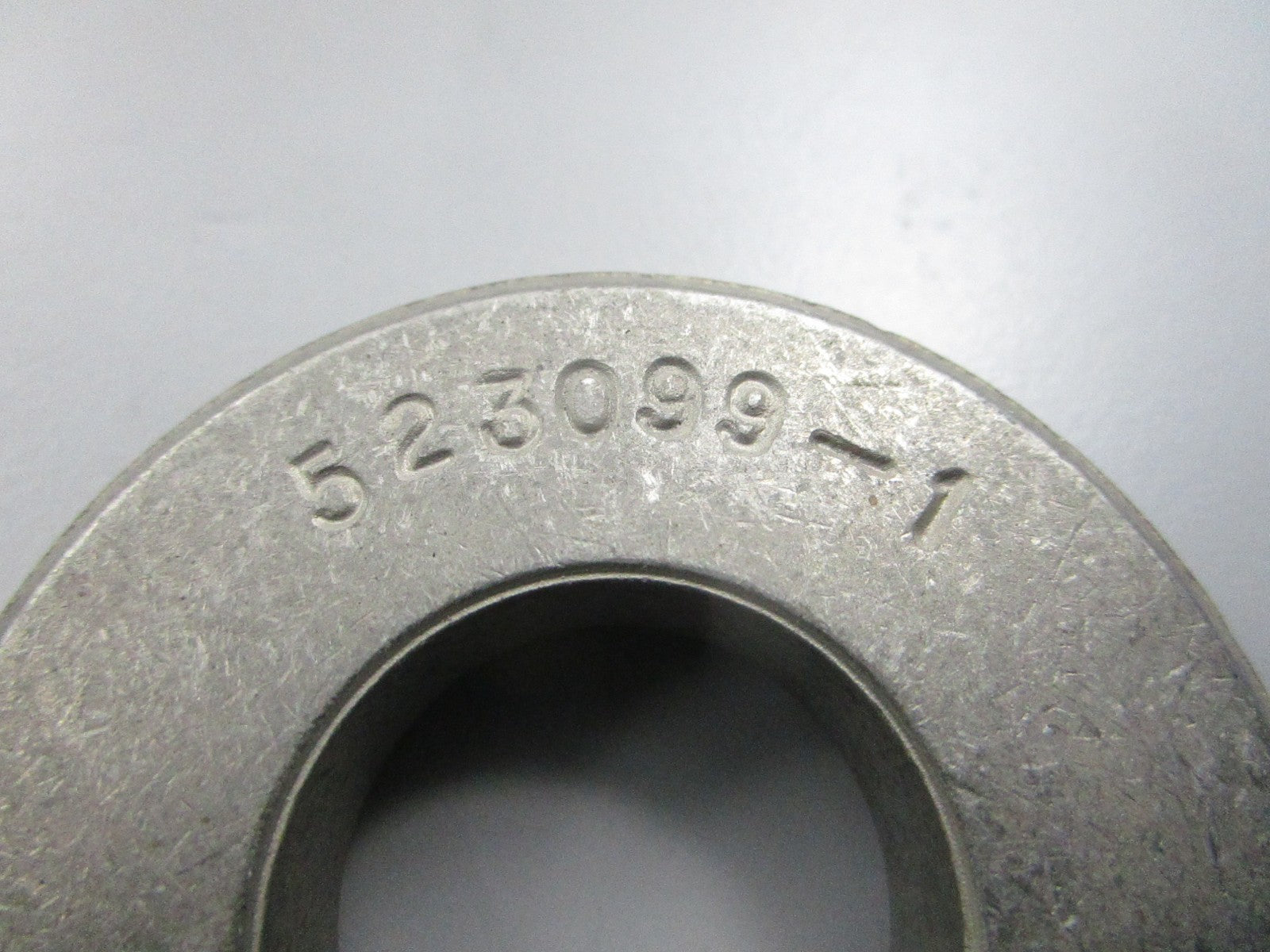 NEW OEM 23-F5230099-1 Mercury Quicksilver Spacer 0810