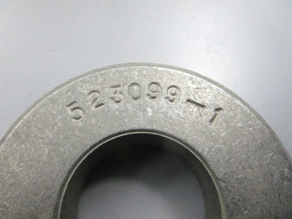 NEW OEM 23-F5230099-1 Mercury Quicksilver Spacer 0810
