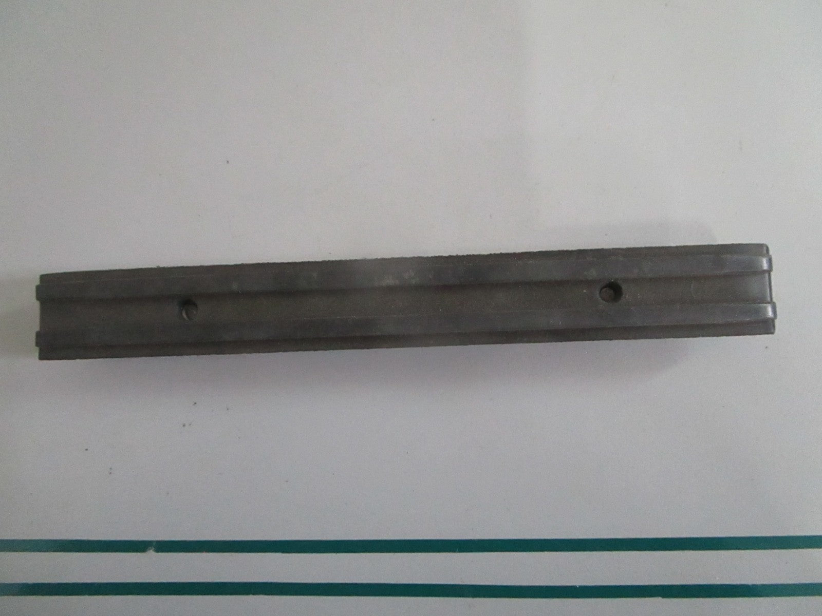 NEW OEM 1800501416 Mercedes-Benz Timing Chain Guide Rail 0820