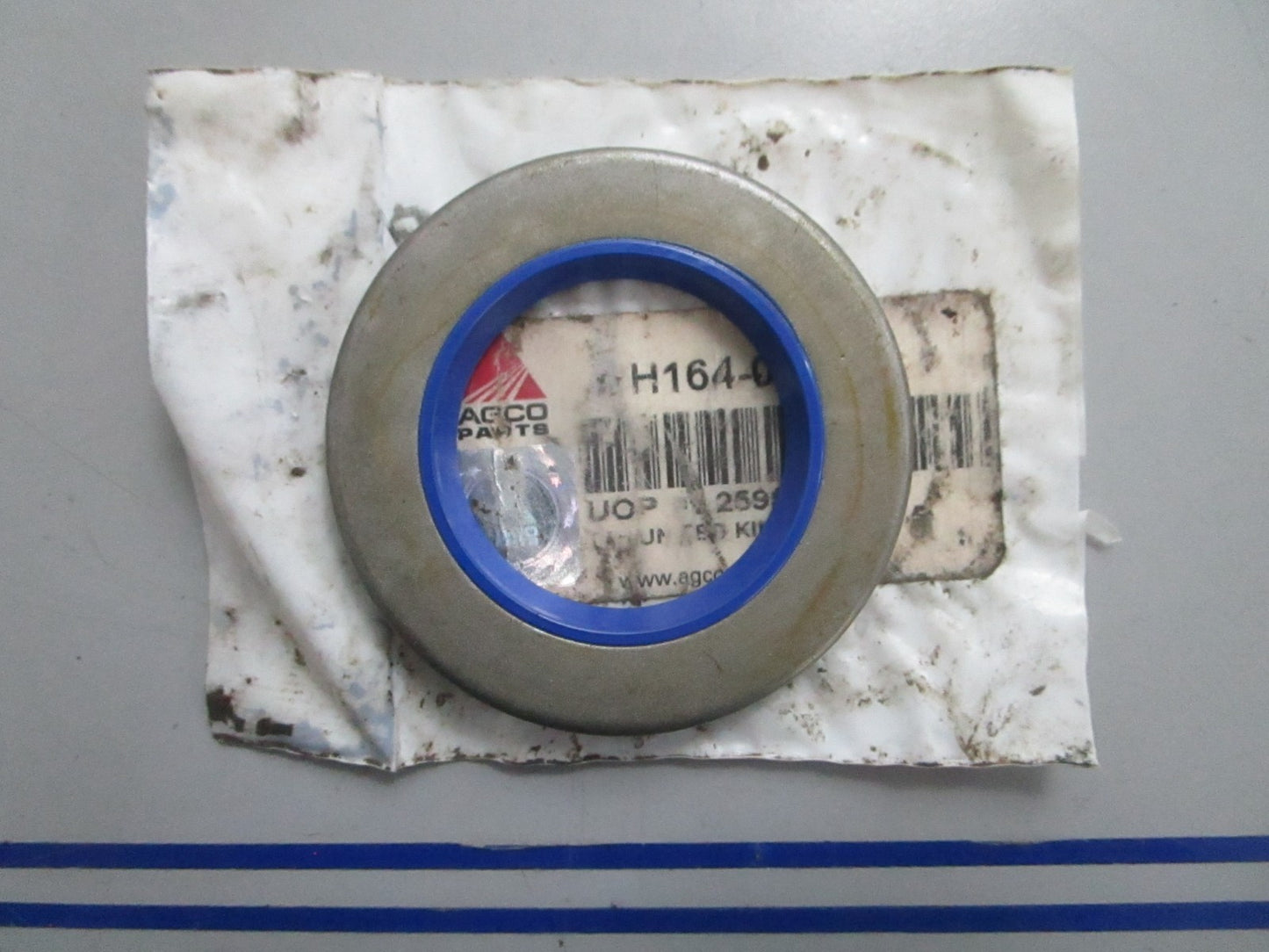 *NEW* 0820 AGCO Parts Lip Seal CH164-0908