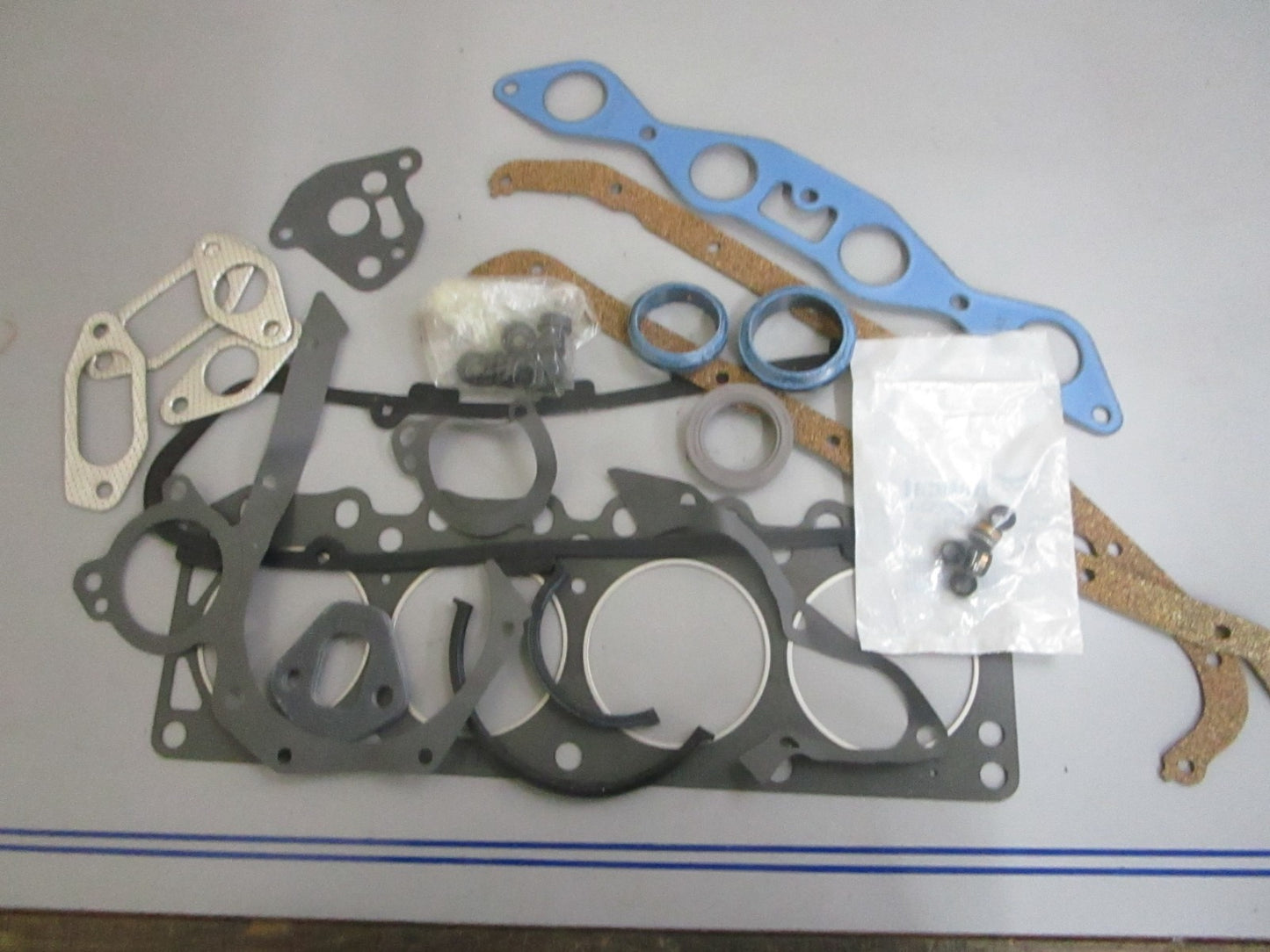 *NEW OEM* 0820 Bobcat Gasket Set 6567250
