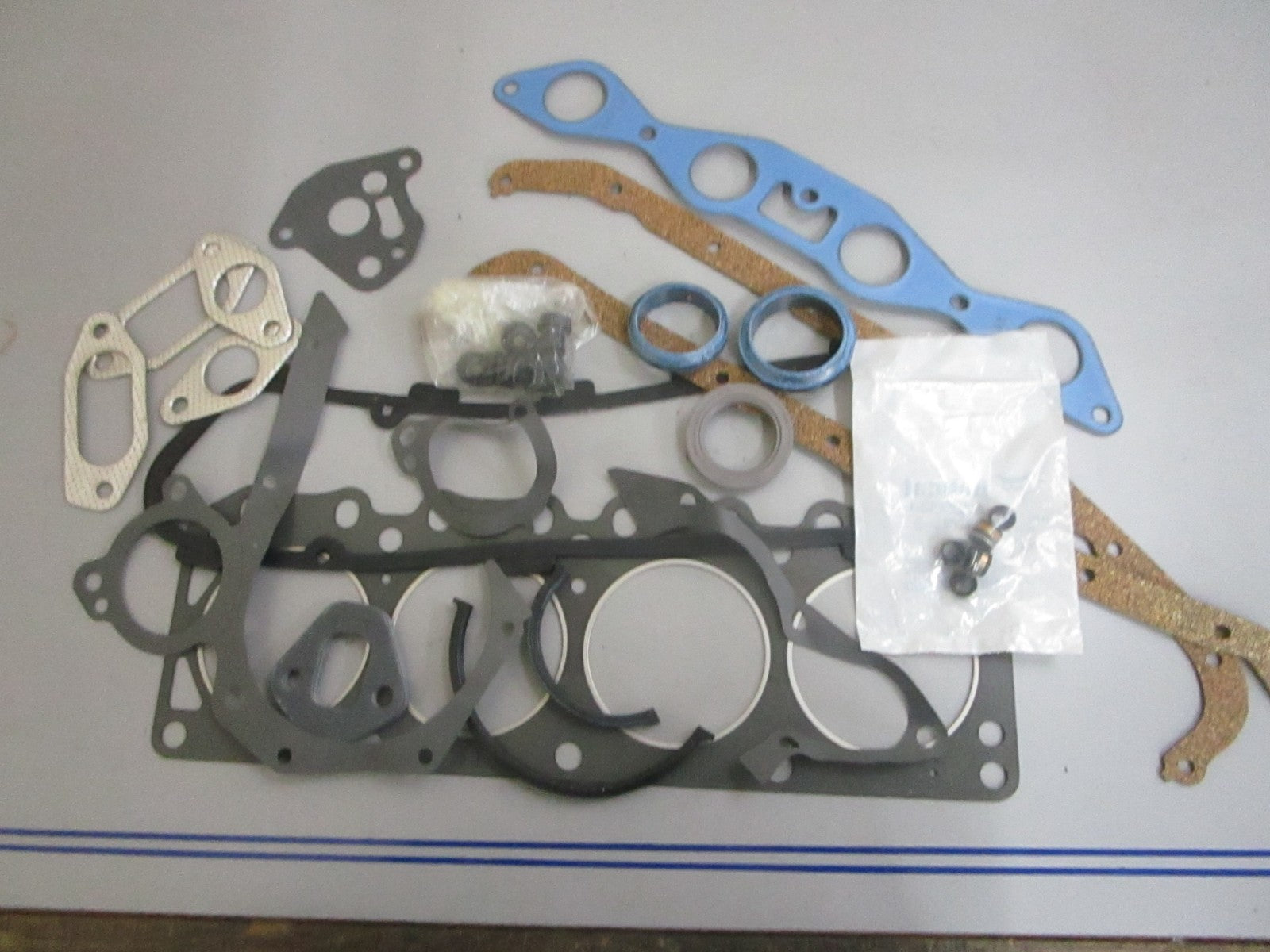 *NEW OEM* 0820 Bobcat Gasket Set 6567250