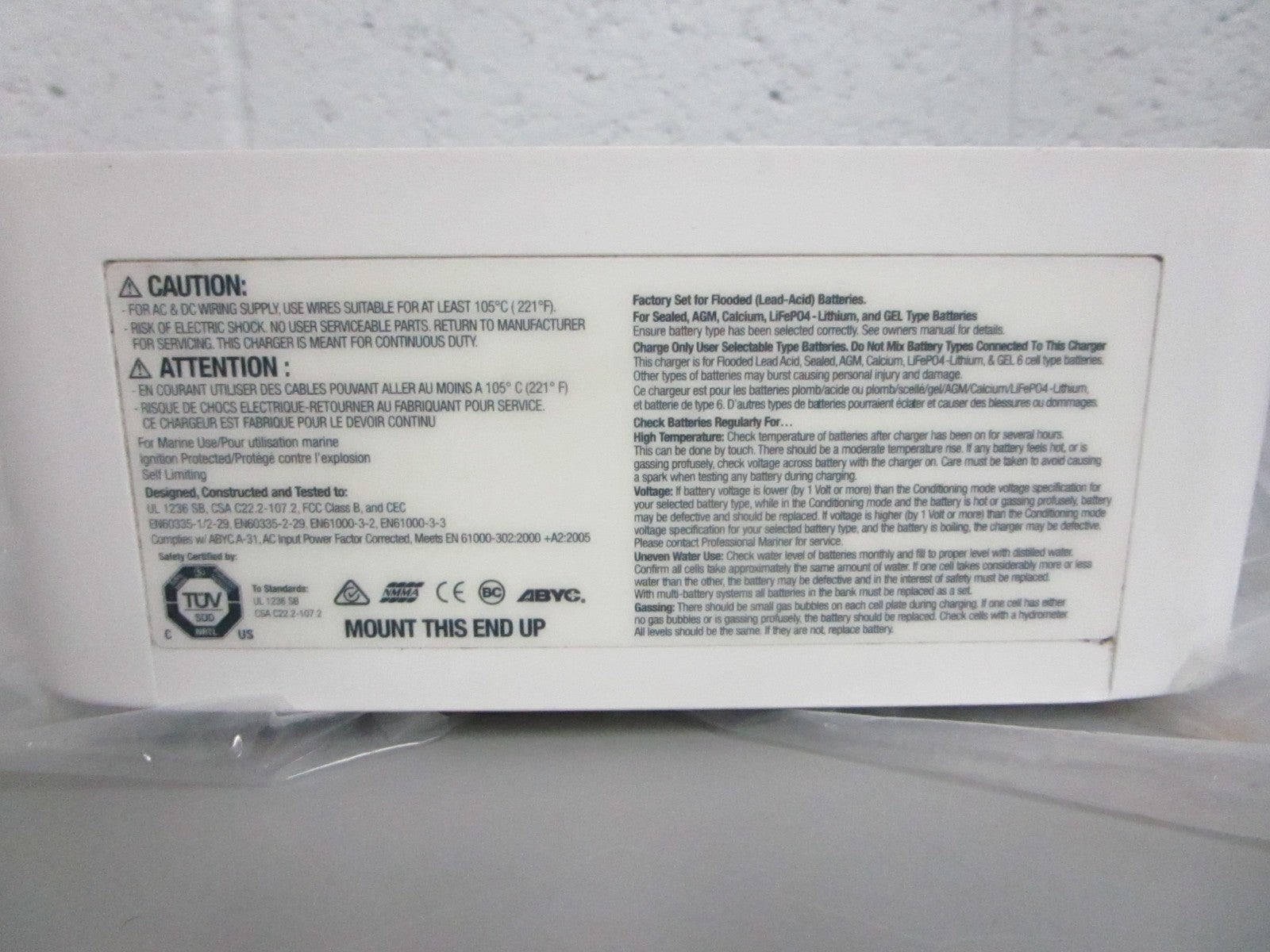 *NEW OEM* 0820 ProMariner 12V 40AMP Marine Battery Charger 63140