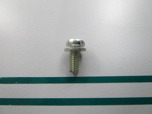 NEW OEM 93891-05012-0A Honda 5mm x 10mm Screw & Washer 0810