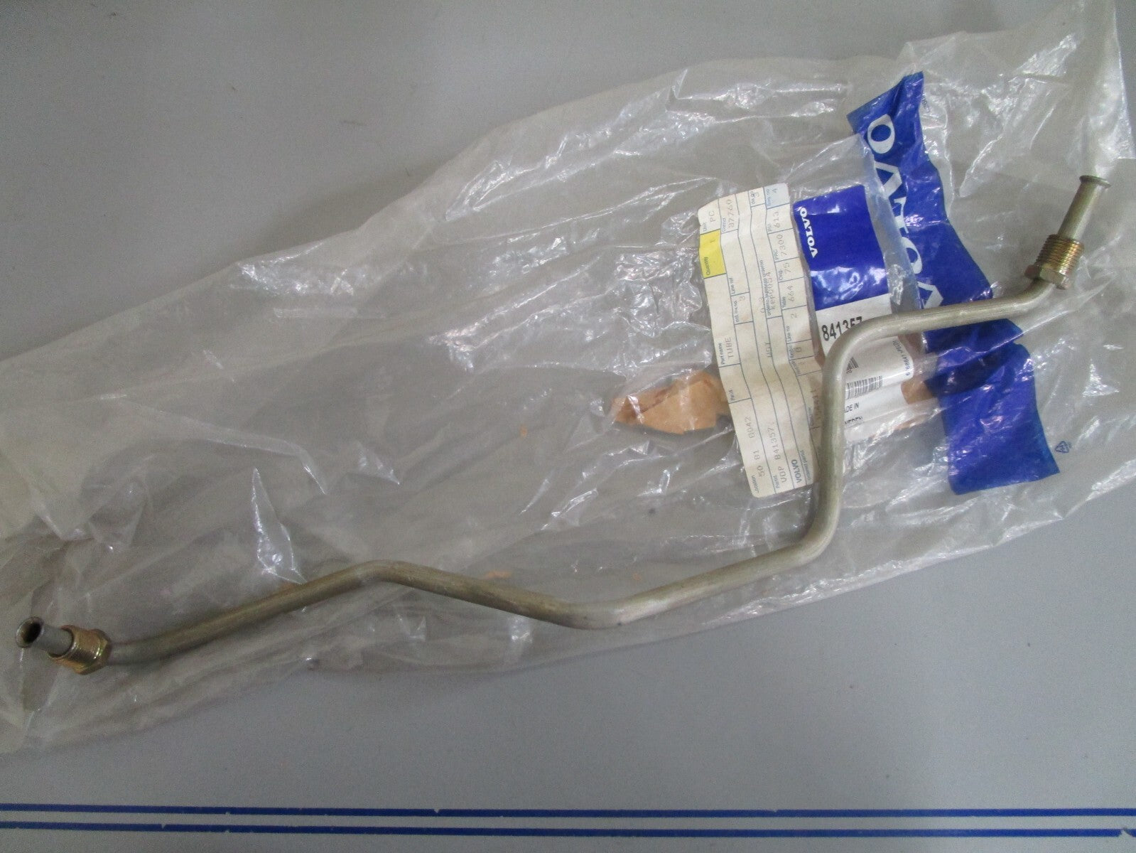 *NEW OEM* 0820 Volvo Penta Fuel Pipe 841357